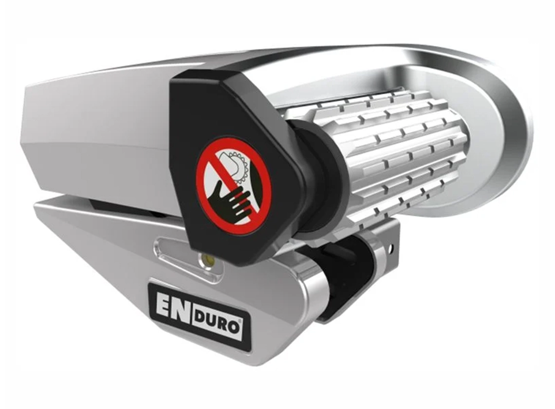 Enduro EM515FL déplace caravane double essieu